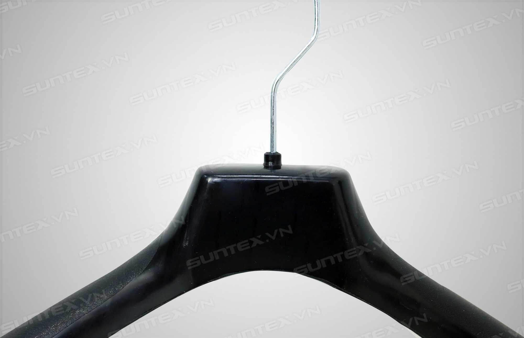 Suntex cung cấp những loại móc treo quần áo làm từ chất liệu gì?