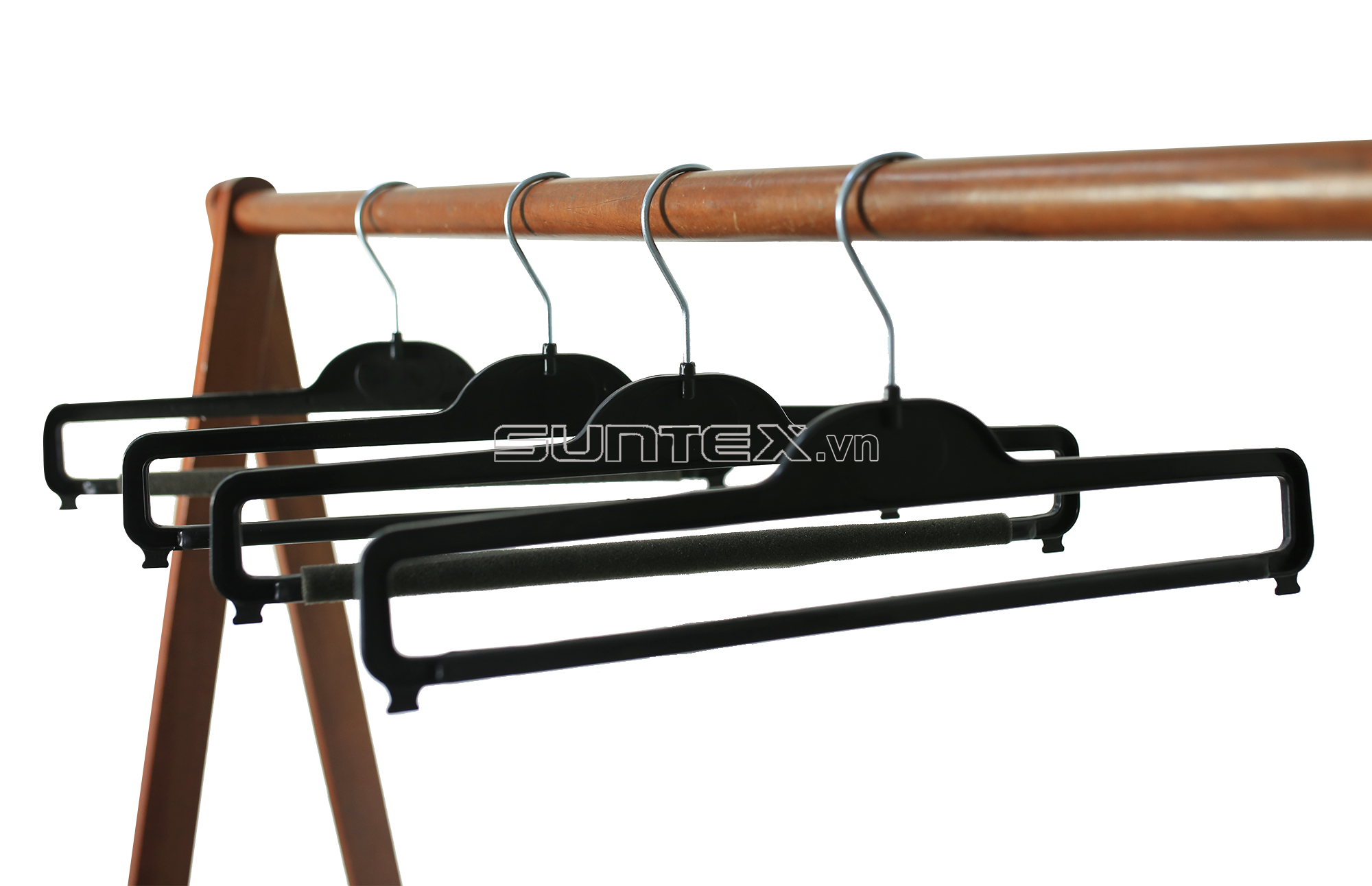 Cách chọn móc treo quần, chân váy đúng chuẩn