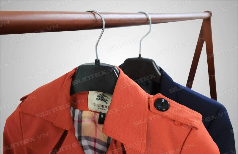 Móc treo áo khoác – Treo đồ đẹp khỏi lo mất dáng