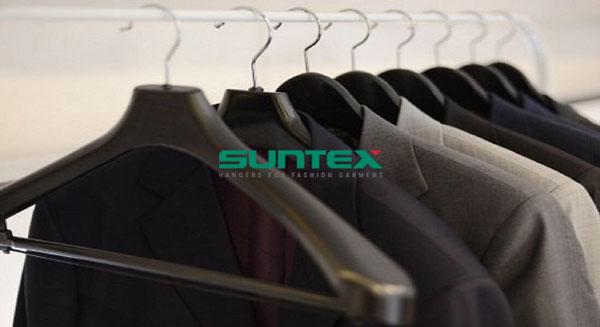 Các loại móc treo áo vest phổ biến nhất hiện nay