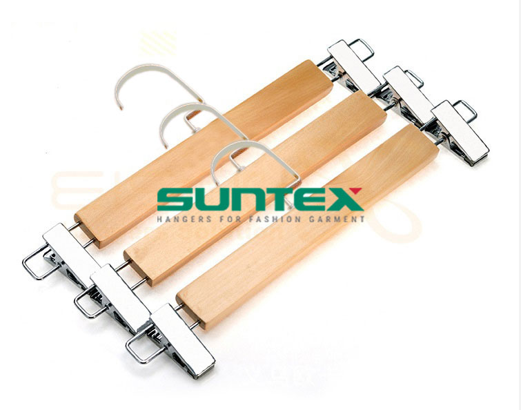 Móc kẹp quần - Giải pháp tiện lợi cho việc sắp xếp quần áo